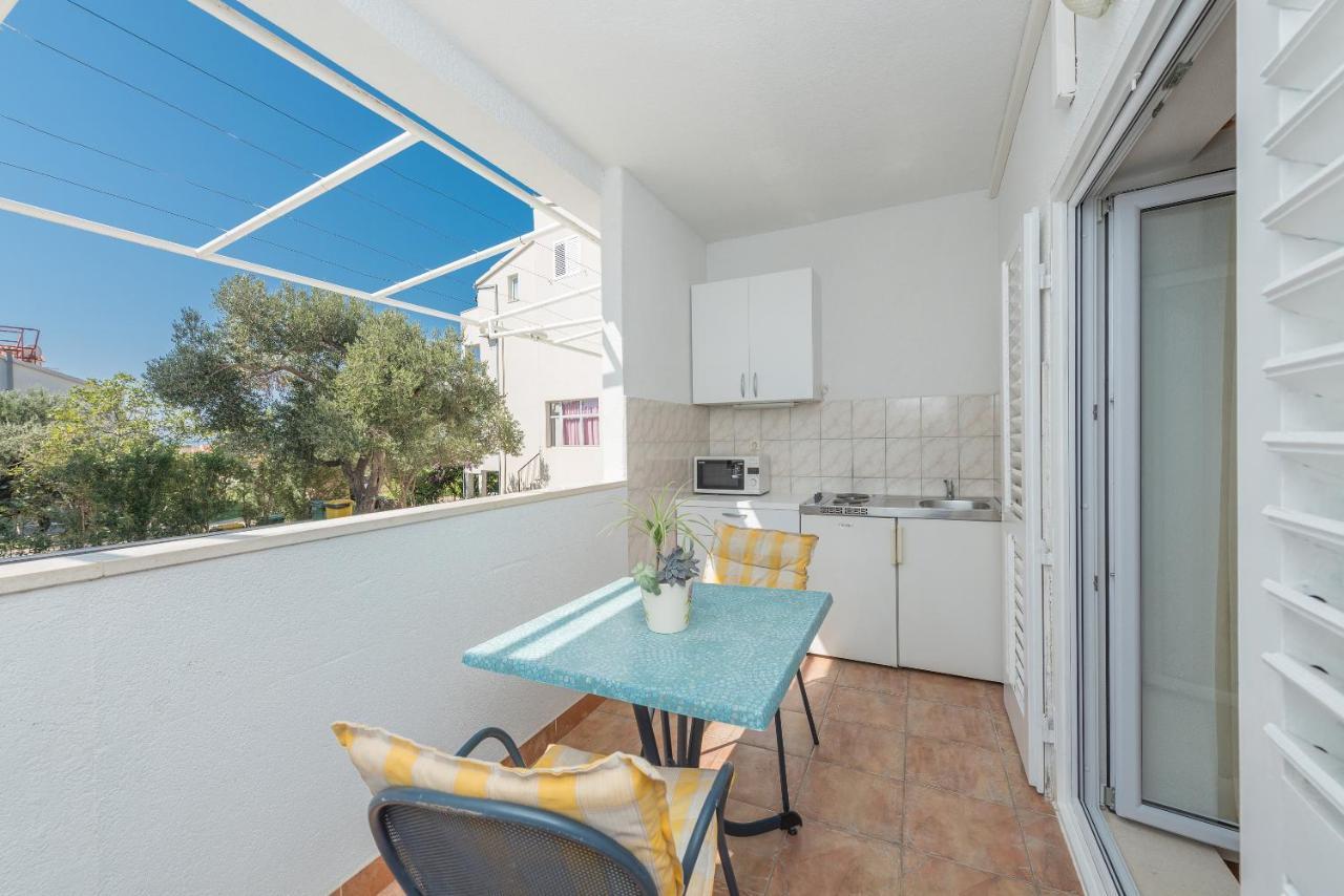 Apartmants Sestic Tučepi Esterno foto