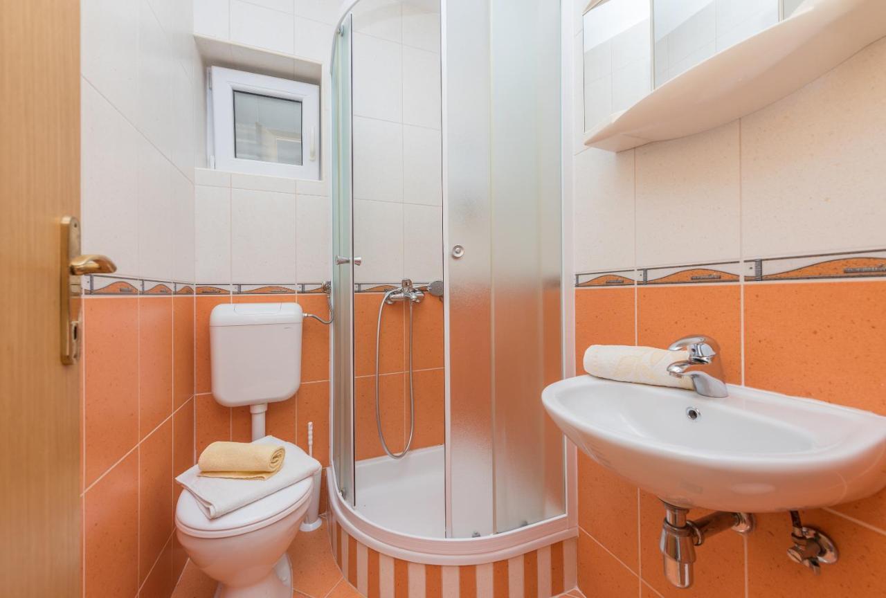 Apartmants Sestic Tučepi Esterno foto