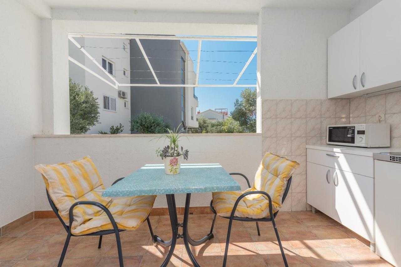 Apartmants Sestic Tučepi Esterno foto