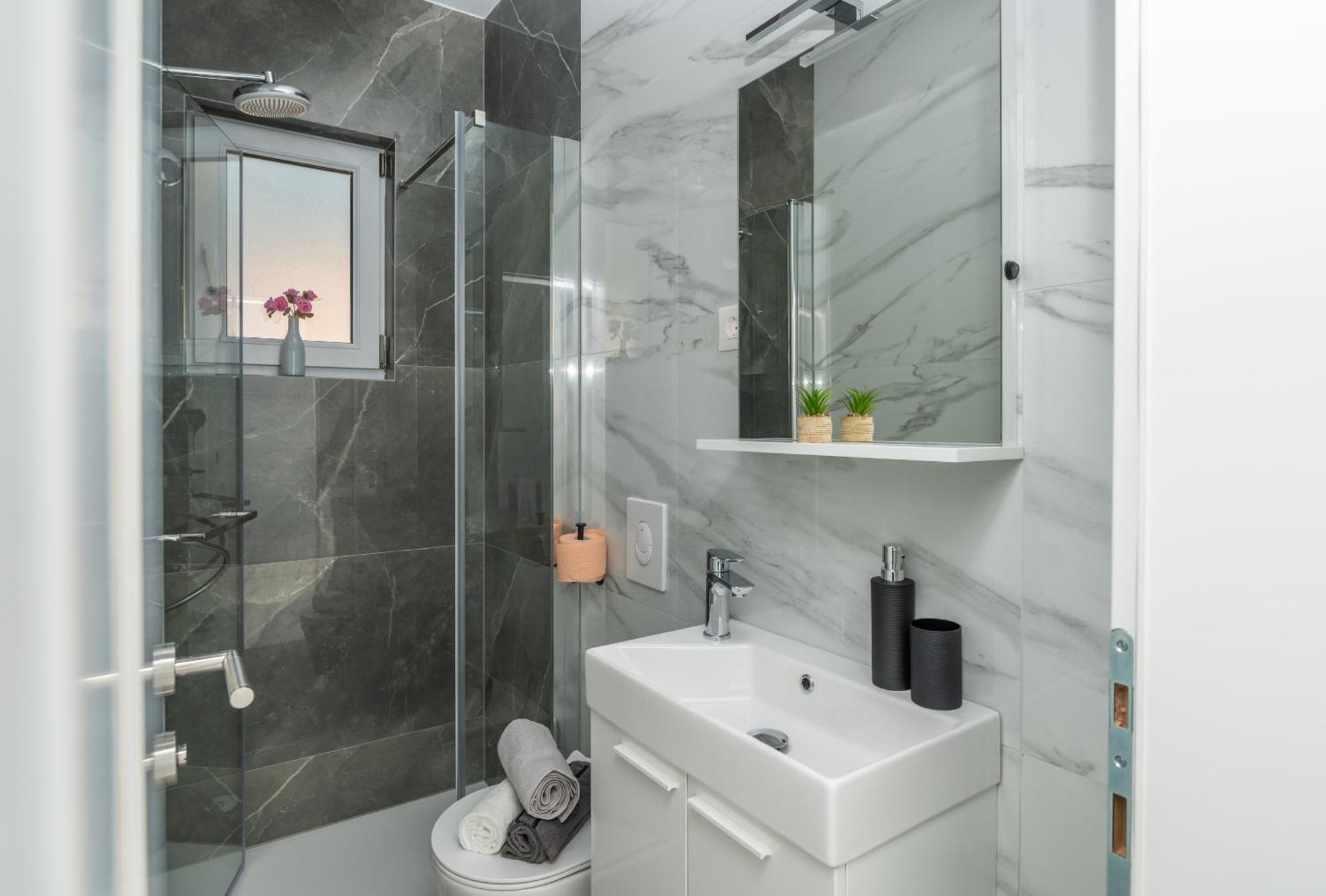 Apartmants Sestic Tučepi Esterno foto