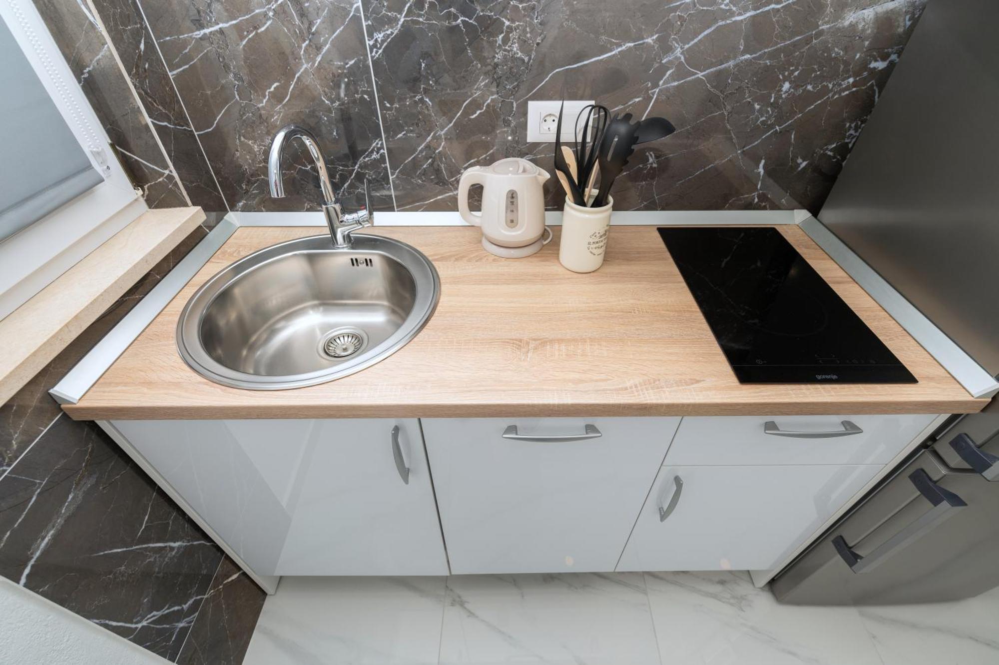 Apartmants Sestic Tučepi Esterno foto