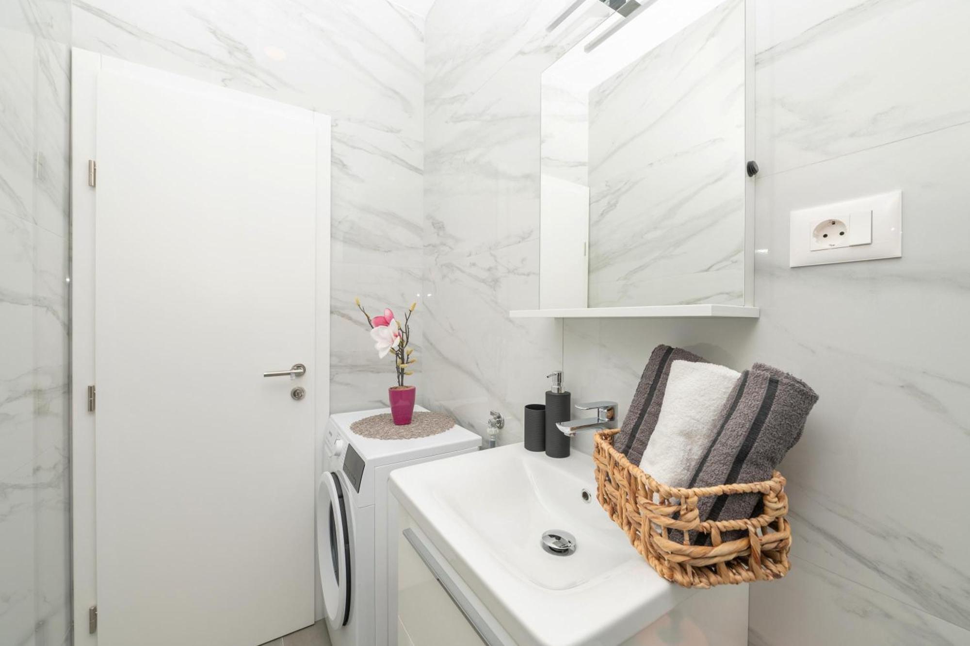 Apartmants Sestic Tučepi Esterno foto